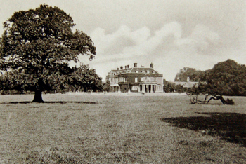 Ickwell Bury from the south in 1924 [AD1147/16]